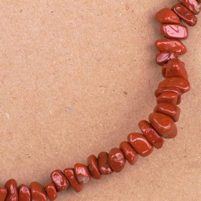 Jaspis halskæde, rødlig farve, l: 38 cm. genbrug.