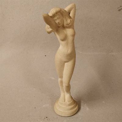 nøgen kvinde figur dansk stenkunst gammel skulptur