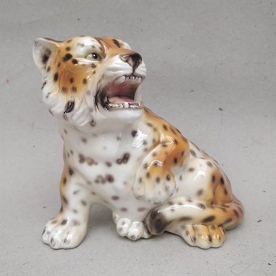 sort prikket livagtig tiger unge i porcelæn vintage skulptur