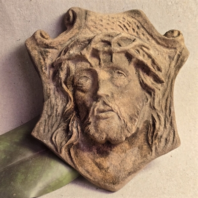 kristus-trae-Jesus-tornrkrone-vaegrelief-gammelt-italiensk-kristkrone-