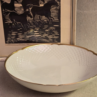 Aakjaer-creme-guldkant-rund-skaal-bing-groendahl-porcelaensskaal-vintage-nr44-