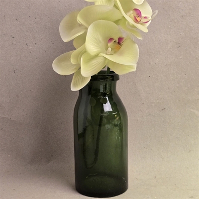 moerkegroen-ligesiddet-rund-vase-gammel-glas-beholder-