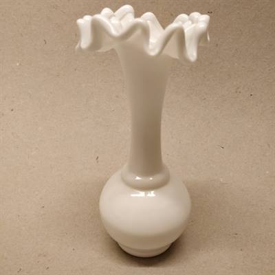 hvid antik glas vase