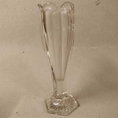 Klar presset høj vase glas buet kant