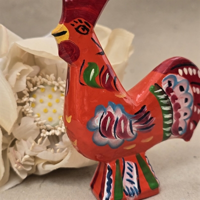 orange-bemalet-dekoreret-gammel-træhane-fra-dalerne-dalahane-gammel-