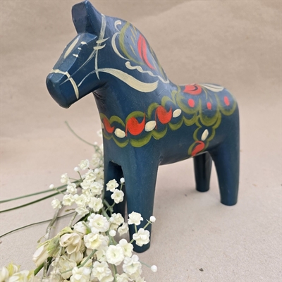 svensk-blaamalet-træhest-dekorationsbemalet-Dalahest-gammel-hest