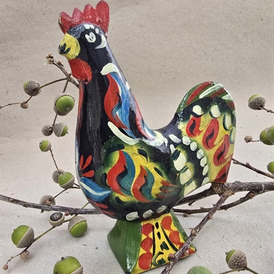 sort-svensk-hane-multifarvet-dekoration-Dalahane-gammel-træhane