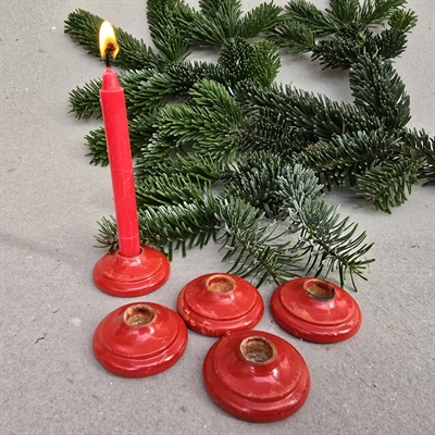 runde-røde-små-træstager-juletræslys-gamle-svenske