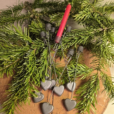 balance-juletraes-stager-hjerte-metalfarvede-balancestager-juletraesstager-