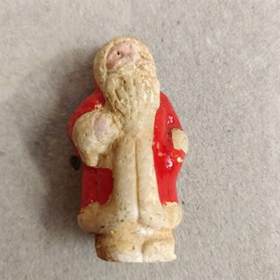 Stående gammel julemand i gibs, h: 4,5 cm.