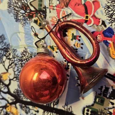 roed-trompet-roed-glas-julekugle-gammel-juletraespynt