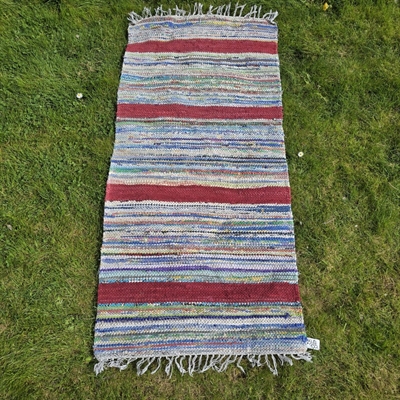 brede-multifarvede-smalle-rust-striber-bomuld-svensk-kludetæppe-genbrug