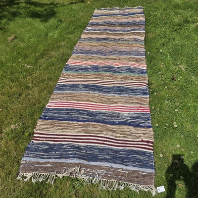 stribet-kludetaeppe-blå-grå-bordeux-gammelt-svensk-loeber