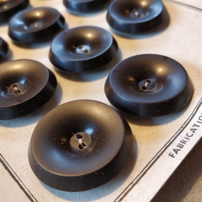 sorte retro knapper på ark, plastikknapper genbrugs knapper.