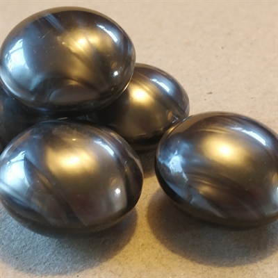 buttet-rund-gråmeleret-retro-plastik-knapper-frakkeknapper