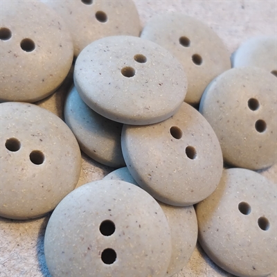 rund-grå-nistrer-to-huller-vintage-fransk-plastik-knap