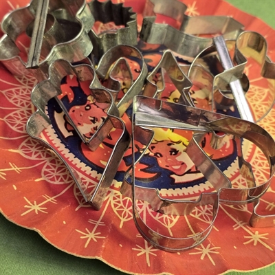 kageforme-elefant-kagemand-udstik-forme-hjerte-metalforme-gamle-svenske-