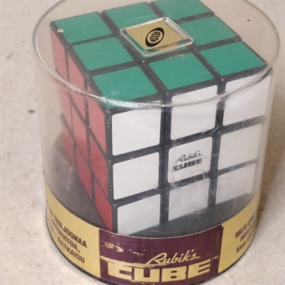 original rubik\'s cube i original forpakning retro legetøj