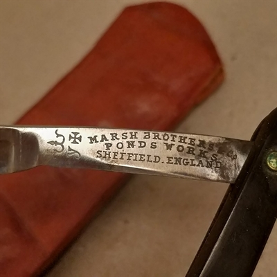 sort skaft ragekniv med originalt læder etui fra Marsh brothers Sheffield England