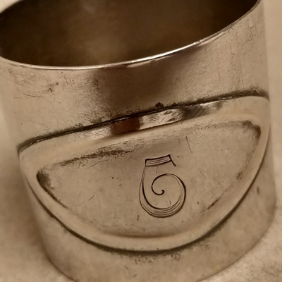 enkel sølv servietring monogram c gammel ring