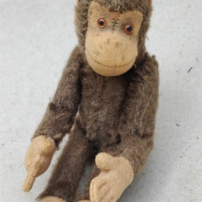 mellembrun-abekat-lyse-poter-hoved-bevægelige-arme-ben-gammelt-krammedyr-legetøj