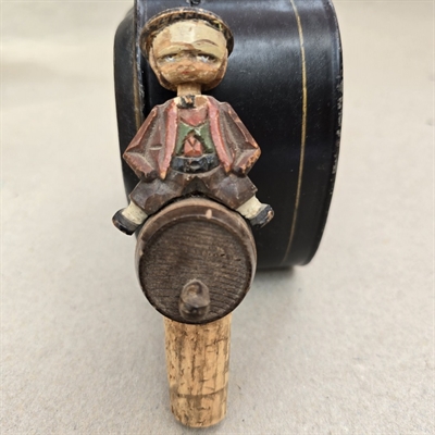 trae-vinprop-dreng-overskrævs-vintoende-gammel-prop