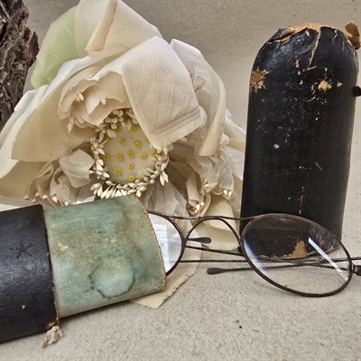 spinkelt-metal-brillestel-sygekassebriller-gamle-læsebriller