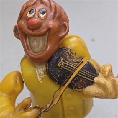 ternede-bukser-gul-jakke-brun-violin-klovn-der-spiller-metal-plastik-japansk