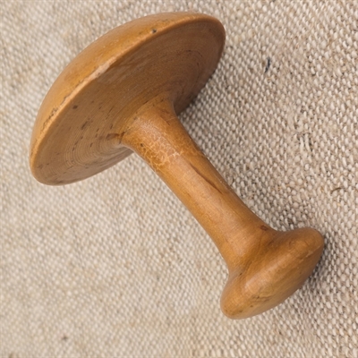 stroempestopper-natur-trae-gammel-sytilbehoer-redskab