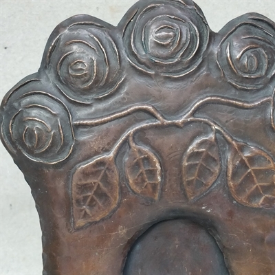 artdeco-blomsterdekoreret-gamme-kobber-fotoramme-svensk-billedramme