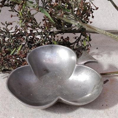 trekløver-tin-gammelt-just-andersen-askebæger