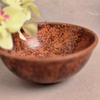 rundt-brunmeleret-glasur-lerskål-gammelt-keramikskål