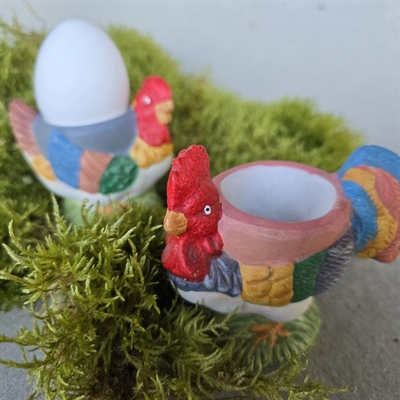 æggebægre farverige høns med æggebægre på ryggen keramik æggeholdere  genbrug