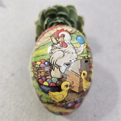 paaske-aeg-gammelt-papaeg-hoenemor-kyllinger-kurv-med-paaskeaeg