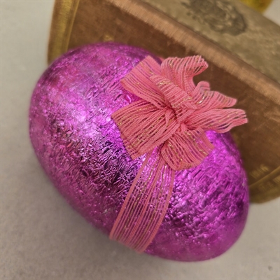 pap-paaskeaeg-metalfolie-beklaedt-pink-sloejfe-gammel-paaskepynt-GDR