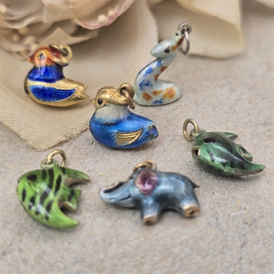 dyrecharms-emaljerede-sølvvedhæng-gamle-tyske-charms