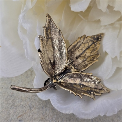 tre-blade-på-stilk-sterling-sølv-broche-gammel-nål