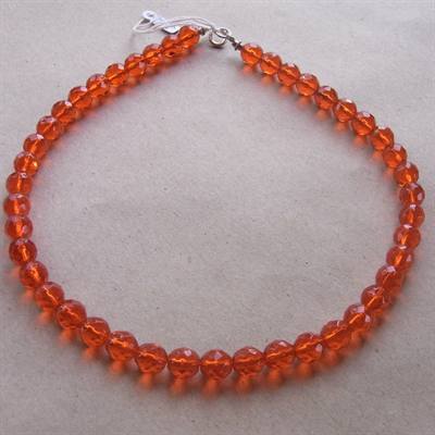 Orange fazetslebet glasperle, halskæde, "Design Anne Tine", 80erne, ubrugt.